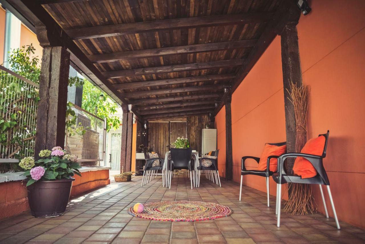 Apartamento 2 4/6 Pax Casa Rural El Sauce. A 2,5 Km De Cuenca Capital Nohales Bagian luar foto