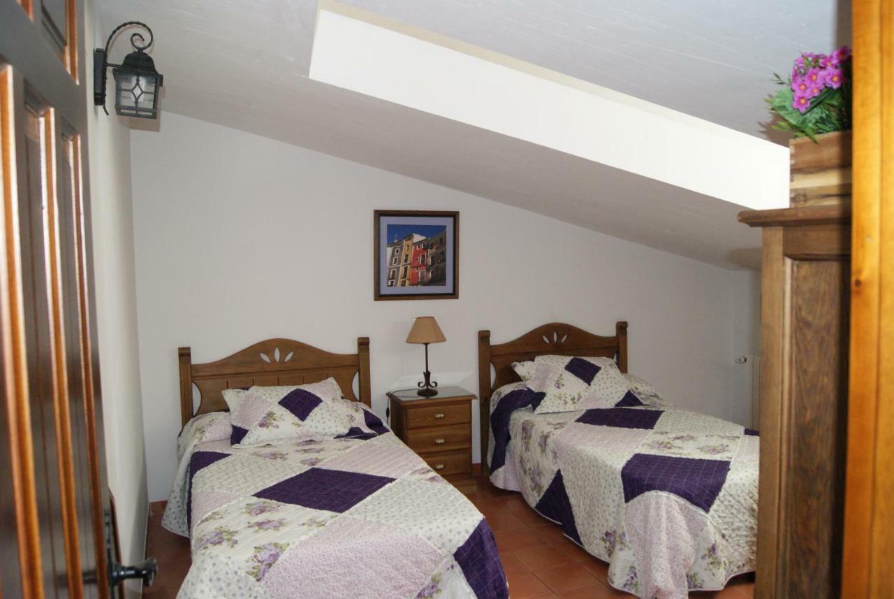 Apartamento 2 4/6 Pax Casa Rural El Sauce. A 2,5 Km De Cuenca Capital Nohales Bagian luar foto