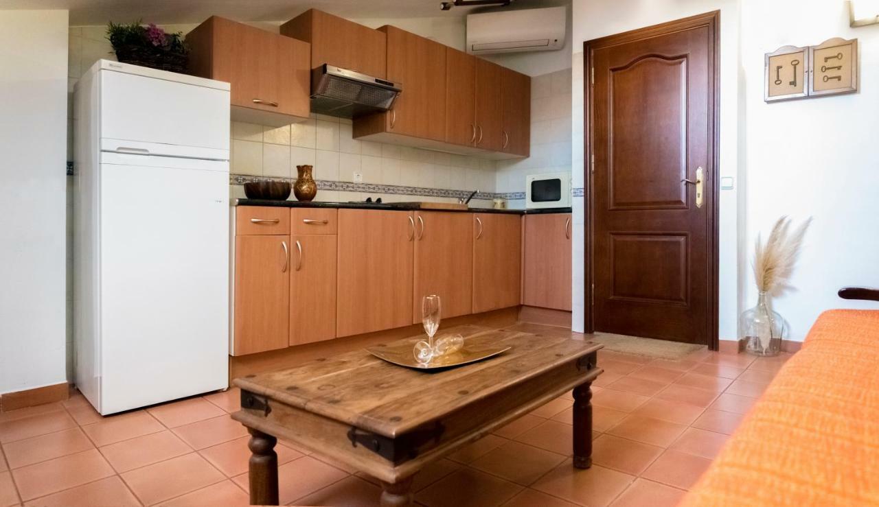 Apartamento 2 4/6 Pax Casa Rural El Sauce. A 2,5 Km De Cuenca Capital Nohales Bagian luar foto