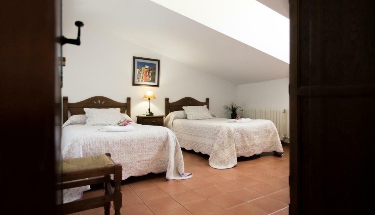 Apartamento 2 4/6 Pax Casa Rural El Sauce. A 2,5 Km De Cuenca Capital Nohales Bagian luar foto