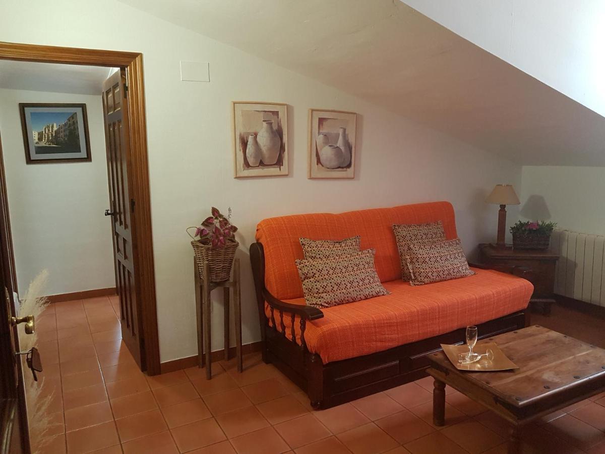 Apartamento 2 4/6 Pax Casa Rural El Sauce. A 2,5 Km De Cuenca Capital Nohales Bagian luar foto
